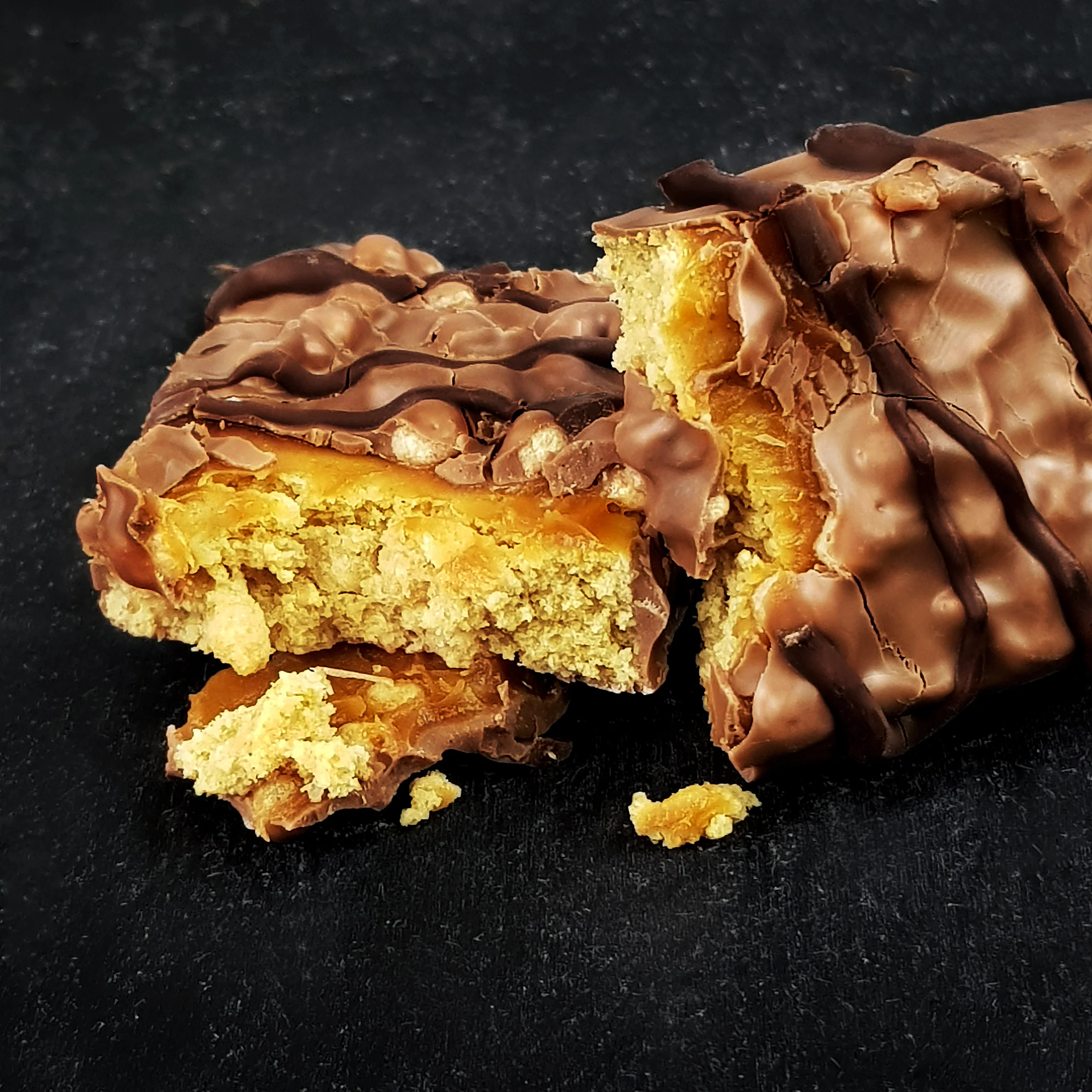 Crunchy Protein Bar (12x45g) - Image 7